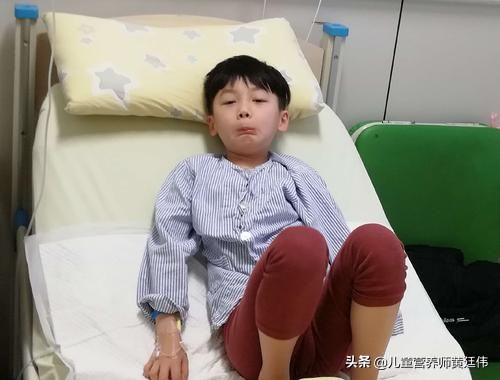 宝宝发烧物理降温的六大误区,小孩发烧物理降温最有效正确方法