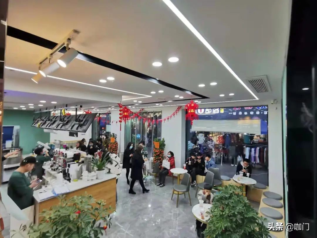 县城开大型奶茶店小吃店,县城开一家小型奶茶店