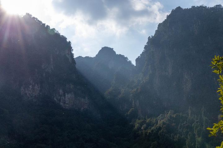 宜昌这个地方产美女，有一个大家都认识，现在还能让熊孩子涨知识