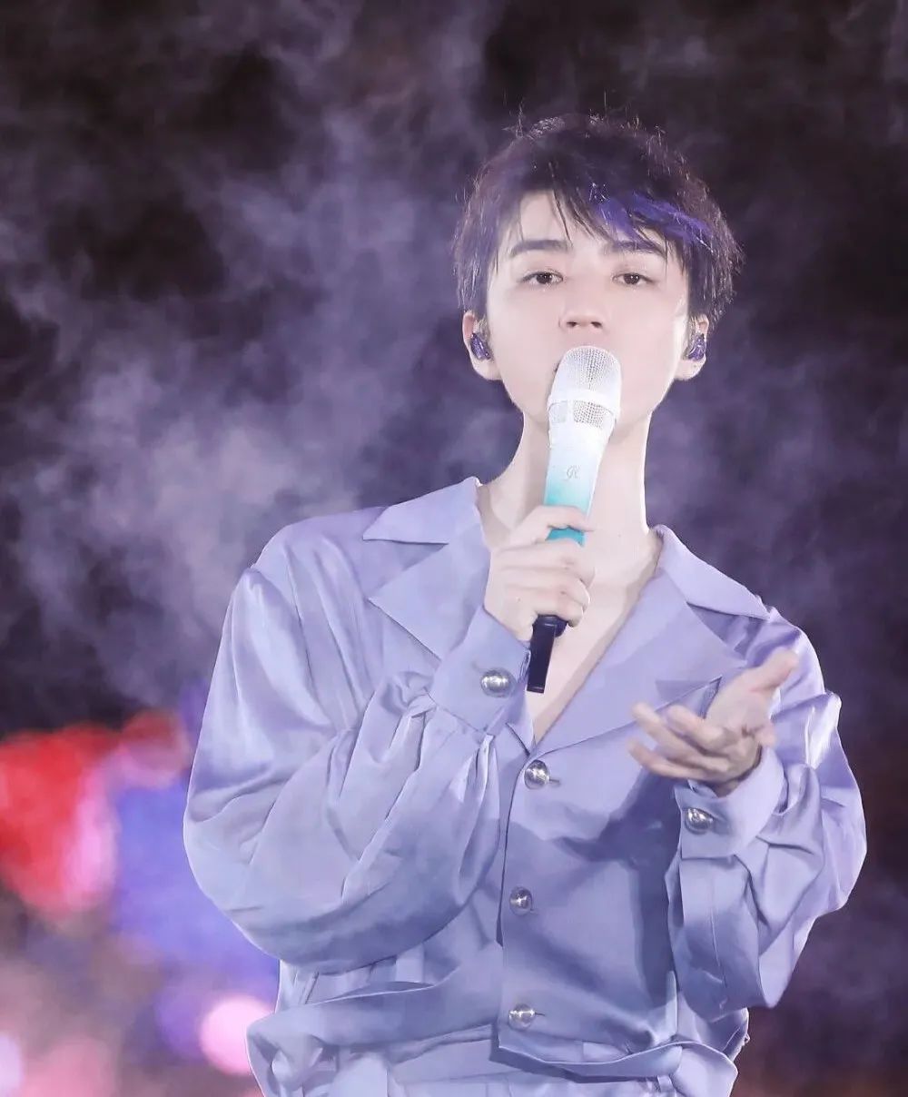 找好看高清的爱豆头像,那些爱豆头像都是在哪来的