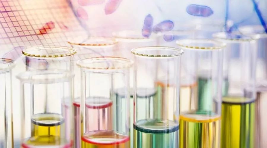 因为“血尿”大爷把药停了！医生这样说