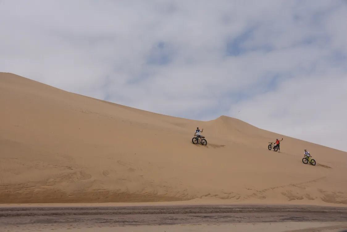 请来纳米比亚苏斯斯里看最美一一倒沙入海