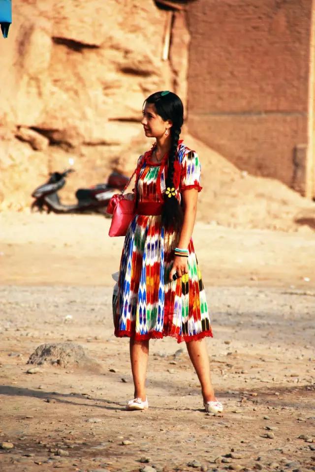 喀什比较好的烤羊肉店,喀什烤羊肉最好吃的地方