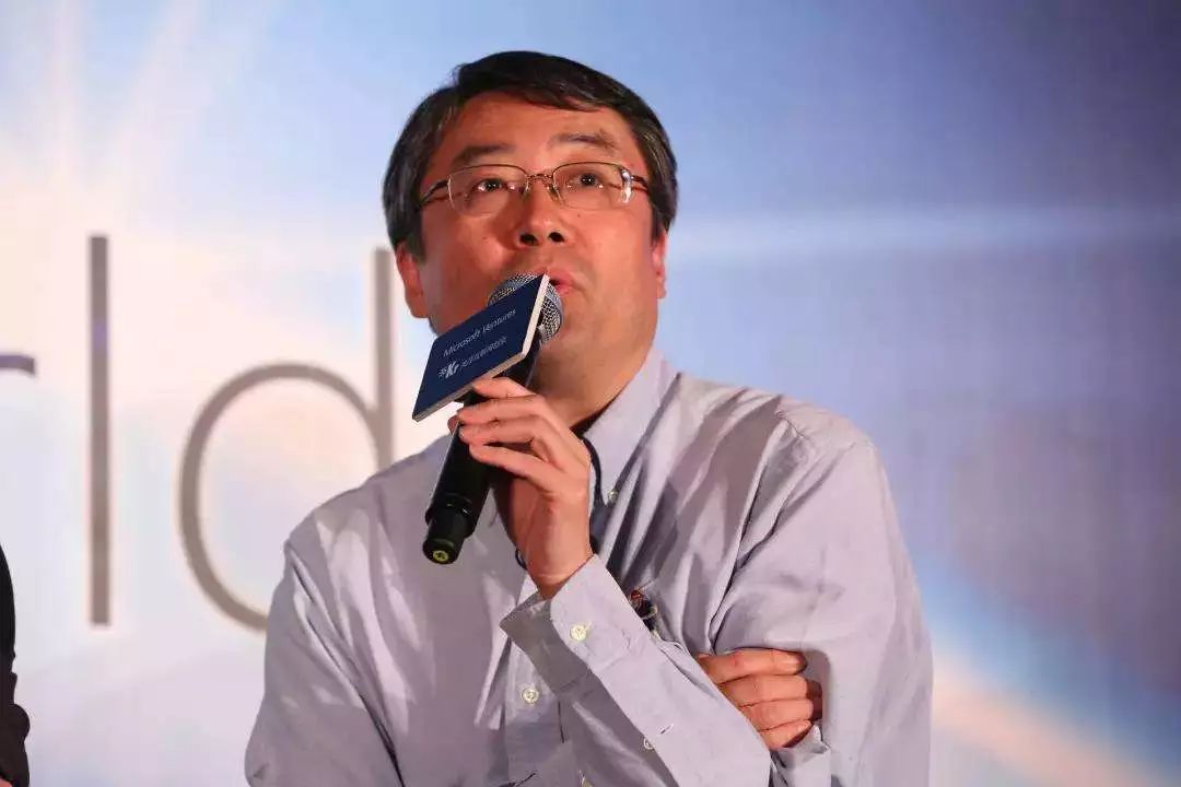 北大学霸放弃50万年薪回国,北大学霸被劝创业后失败