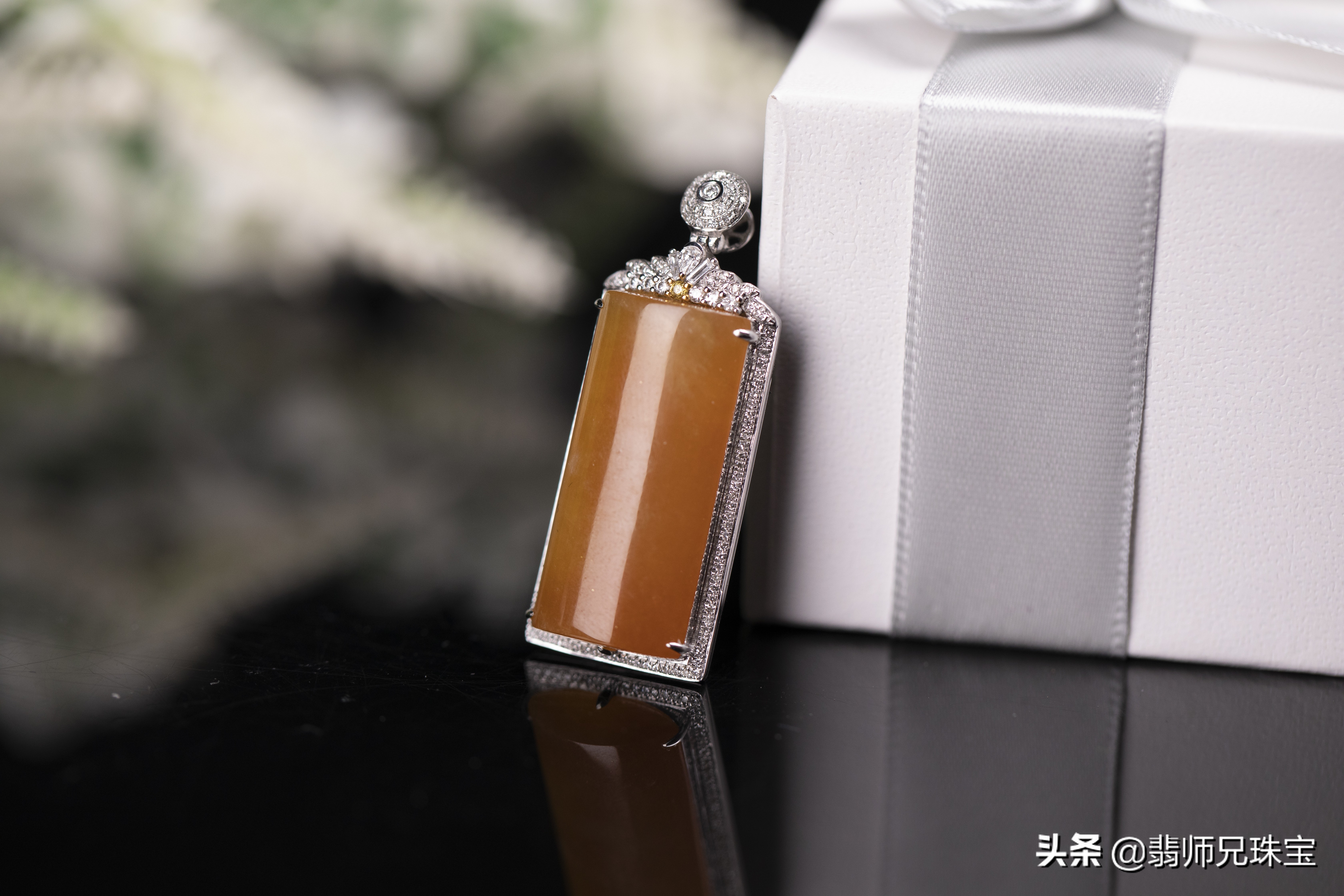 天然黄翡的特别之处,天然黄翡的特质