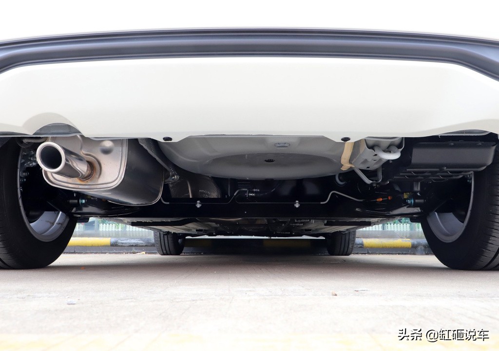 最新款日产骐达价格,11款骐达空间大吗