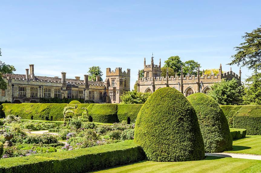 法国庄园便宜出售,法国庄园出售