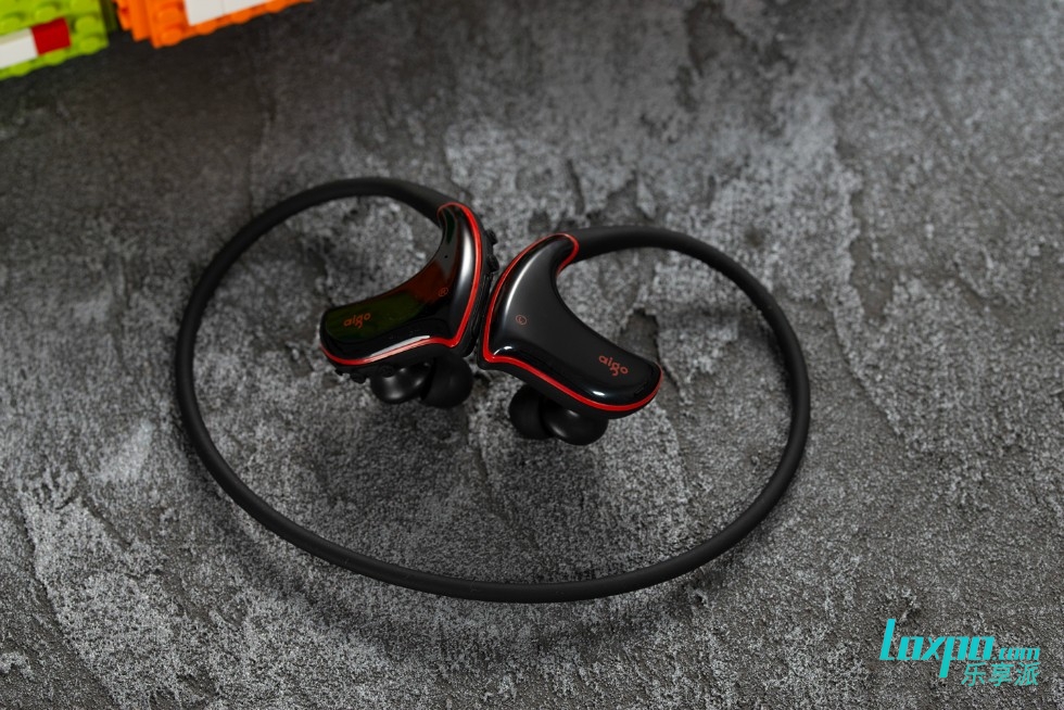 双模一键切换，爱国者无线运动蓝牙*放播**器体验