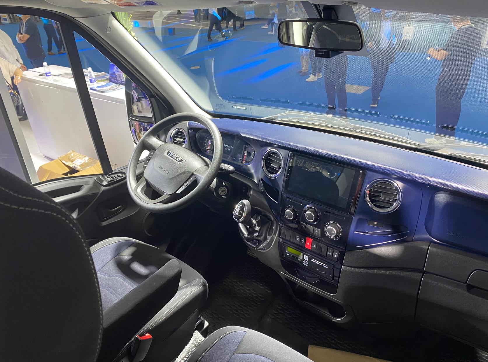 依维柯欧胜和依维柯newdaily,依维柯欧胜四驱和依维柯聚星比较