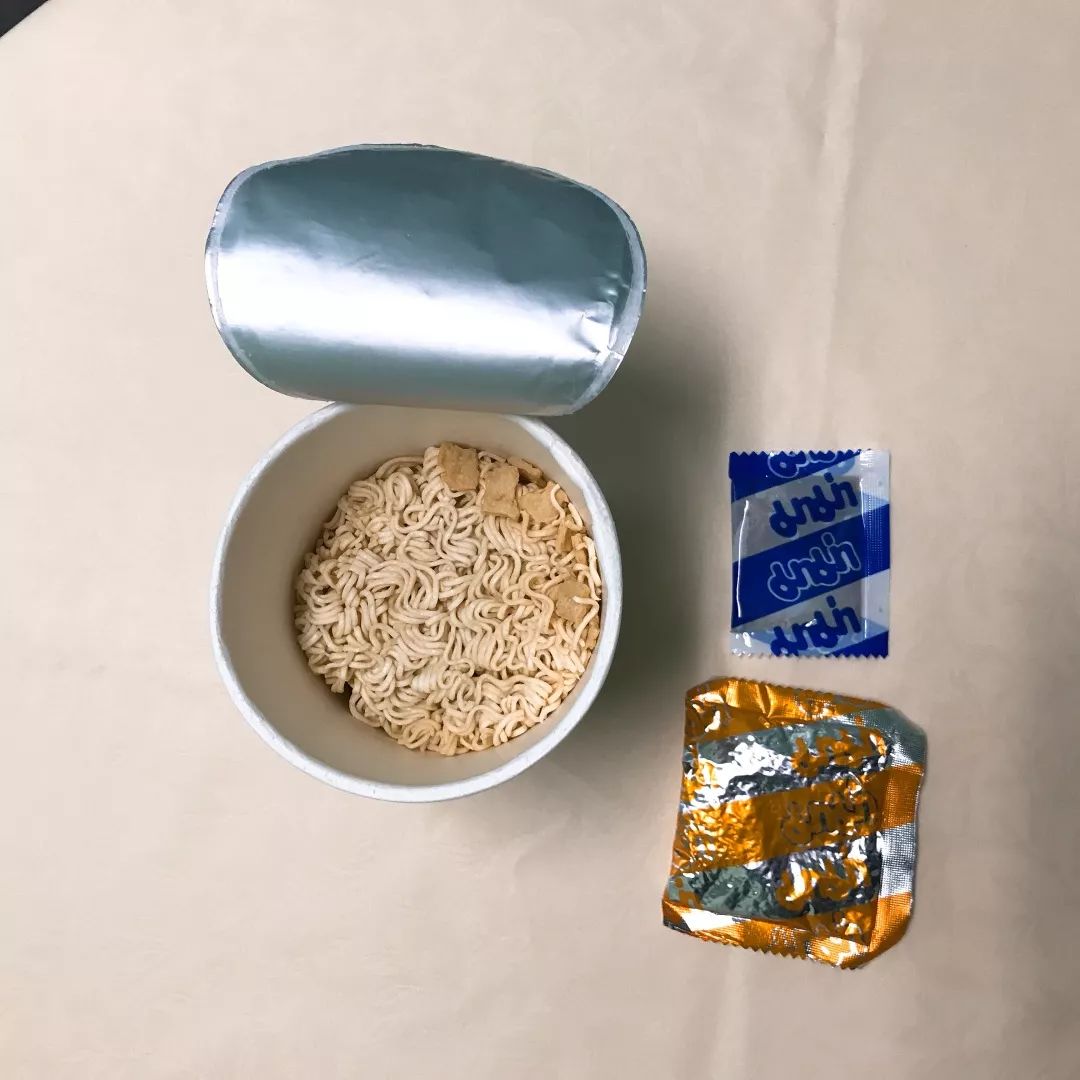在办公室吃了10桶泡面，我哭了！|办公室泡面测评