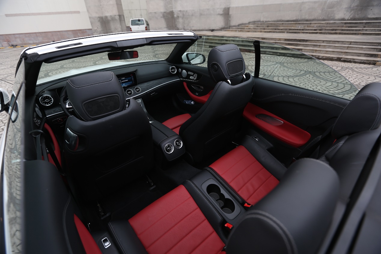 自有格调优雅随行试驾奔驰E2004MATIC敞篷轿跑