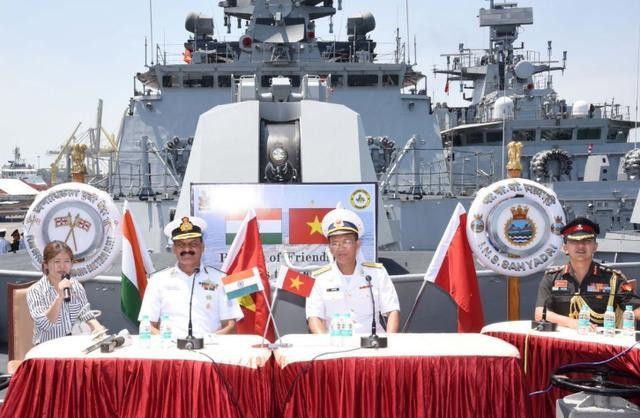 鍦ㄦ捣鐩楄埞涓婃帶鍒剁偖寮箂team娓告垙,steam鍗佸ぇ蹇呯帺娴风洍娓告垙