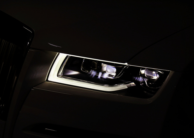 全新一代劳斯莱斯古思特,豪华180评测