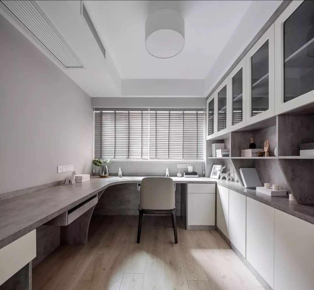 房间小柜子和书桌怎么设计,全屋定制小柜子和隐藏式书桌