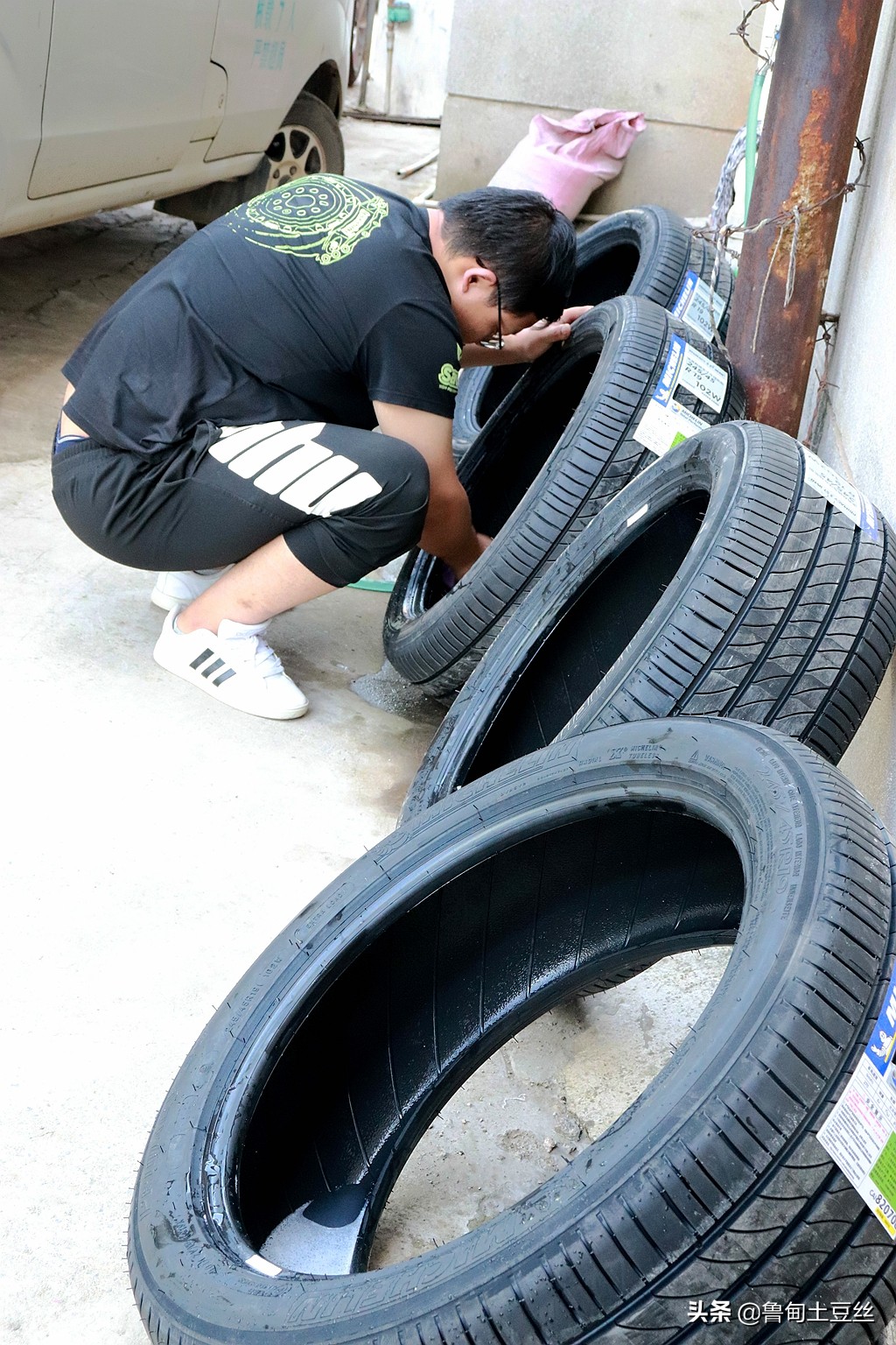 奔驰威霆轮胎升级,威霆升级轮毂案例