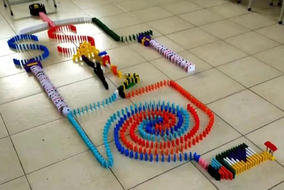 2022年东莞中学松山湖学校喜报,松山湖莞中2022重本率