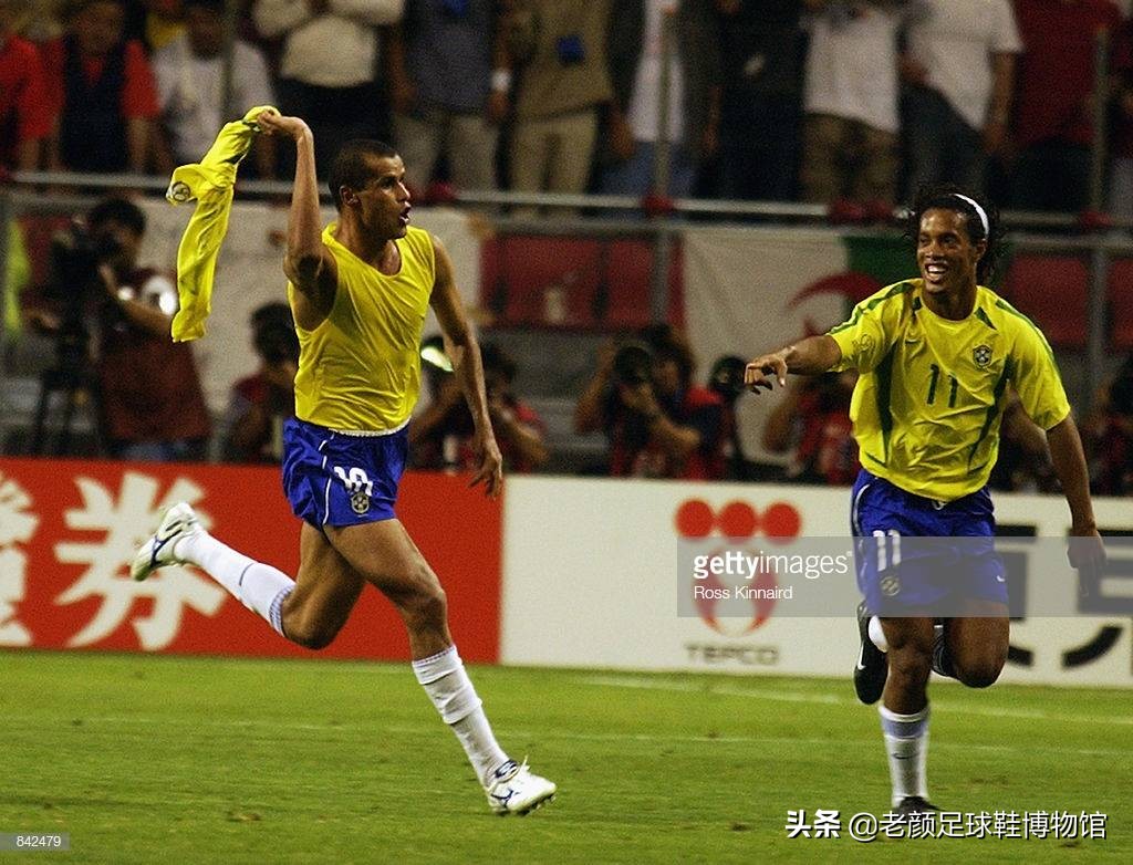 日本人从巴西挖来过气品牌,包装成时尚足球潮牌成功杀入中国市场