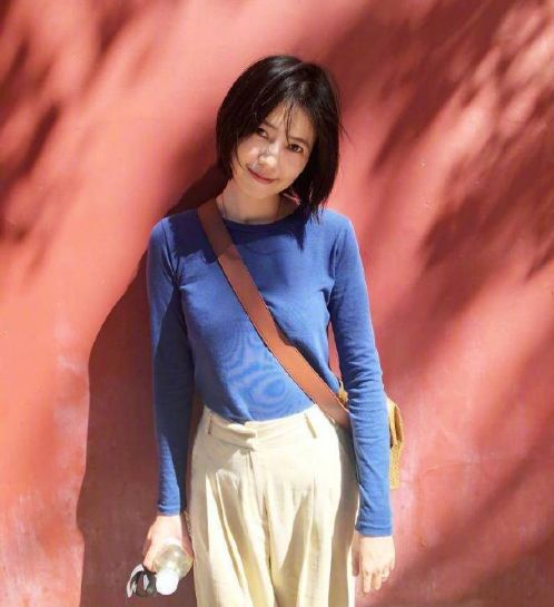 高圆圆产后露肩衫,高圆圆产后复出首封小露香肩