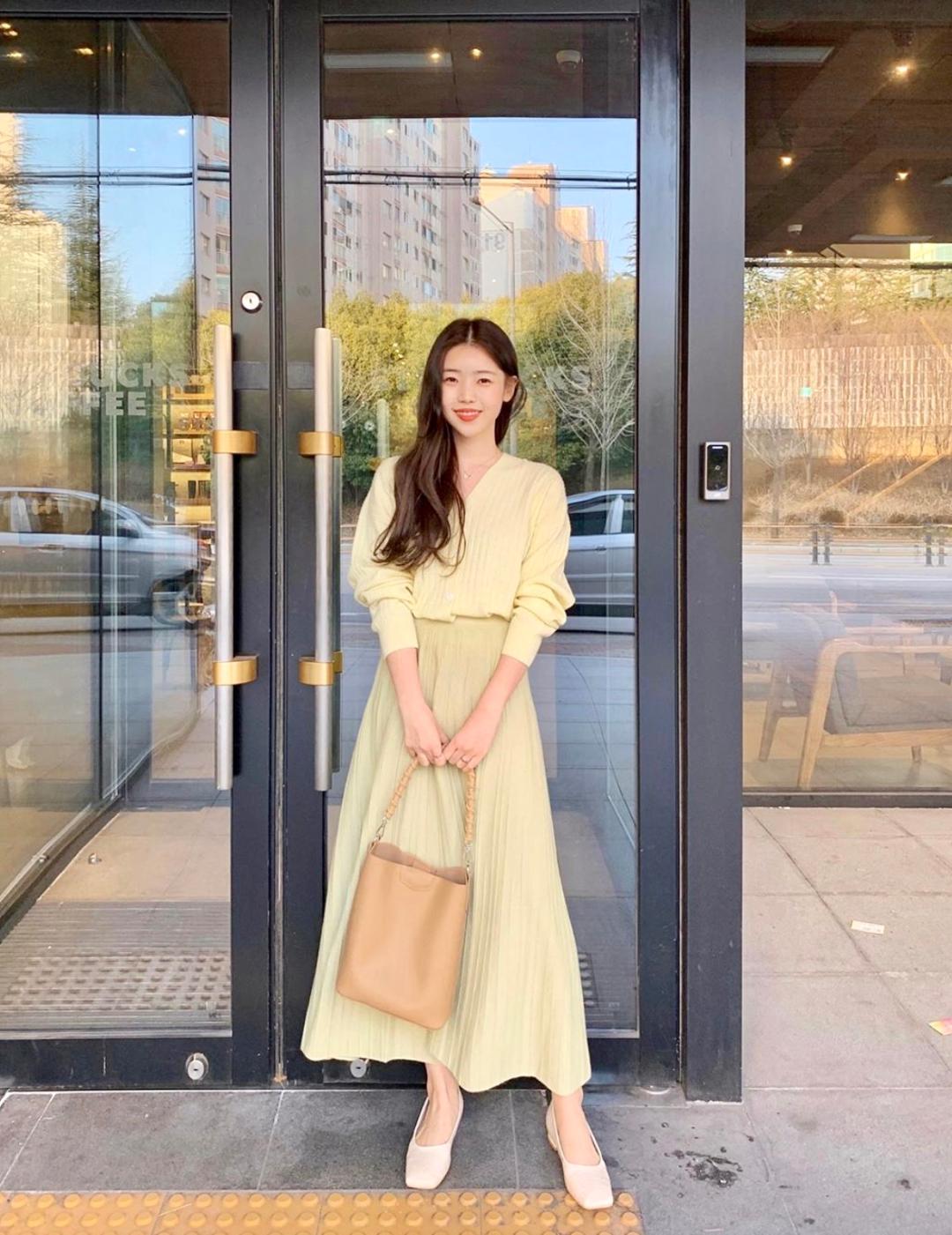 小白鞋ins潮白搭国潮,小白鞋过时了现在流行这5款鞋