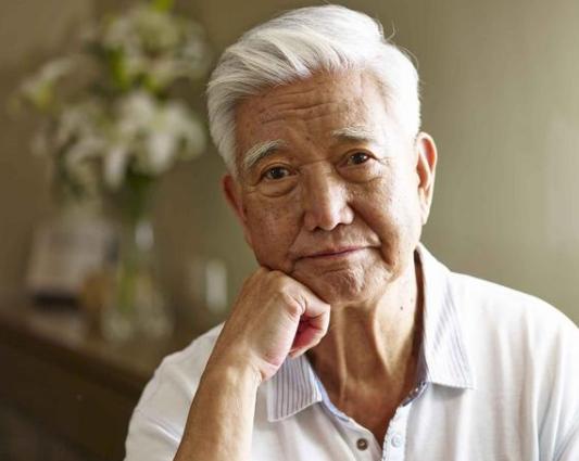 长老年斑有什么办法去除呢,彻底清除身上老年斑的方法