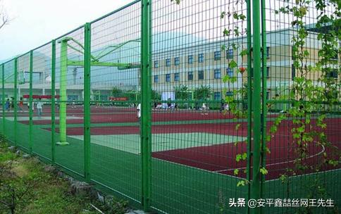 球场围栏网怎么选,球场护栏网规格