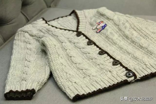 男宝宝从上往下v领开衫编织教程,3岁男宝v领开衫编织视频教程