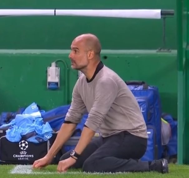 一个酋长倒下了，另一个酋长站起来了，说说酋长和足球的那些事