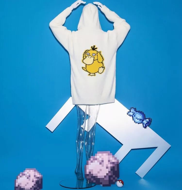 即使不出门也要穿出睡衣的别致,穿睡衣成了一种时尚