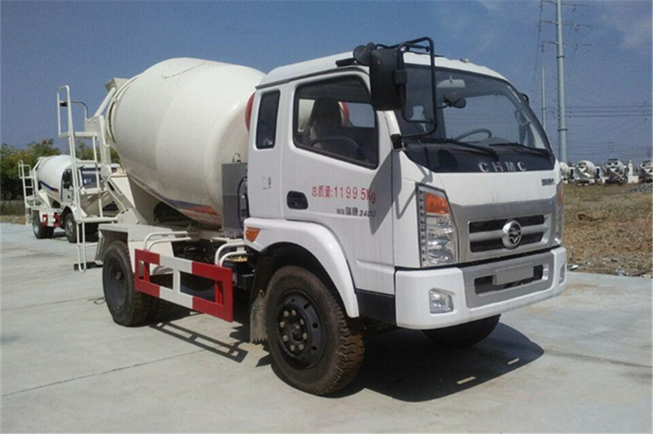 2020年混凝土搅拌车能挣钱嘛,买一辆混凝土搅拌车赚钱吗