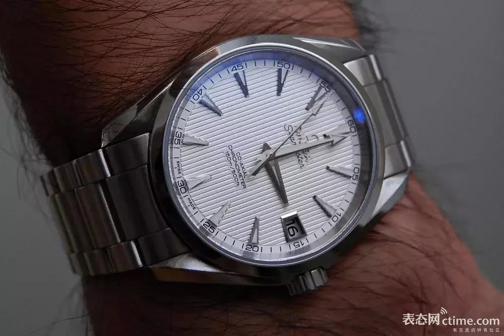 vs厂的欧米茄海马300,欧米茄海马哪一款最值得买