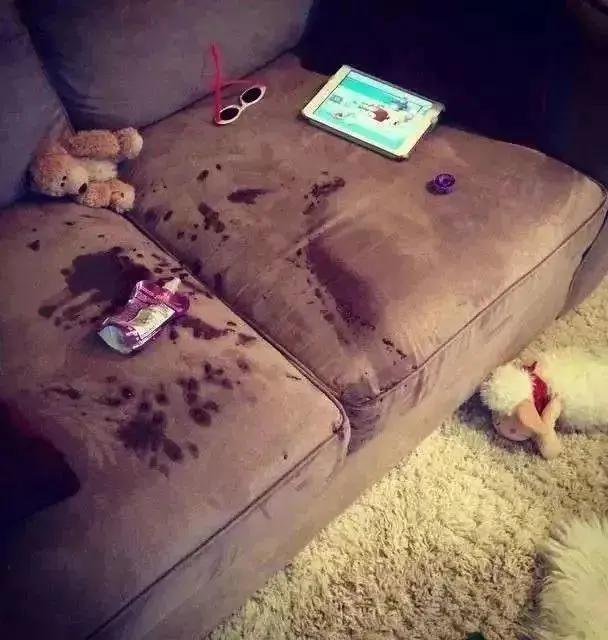 皮沙发上的污渍怎么清洗比较快,布艺沙发脏了上面污渍怎样去掉