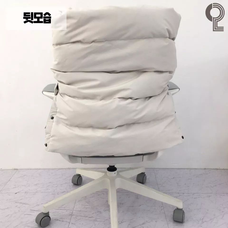 韩国女艺人告诉你，这才是今年最流行的羽绒服款式