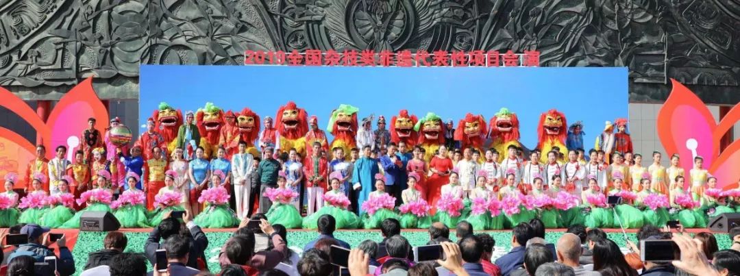 吴桥杂技非遗表演团队,吴桥杂技艺术节每几年举办一次