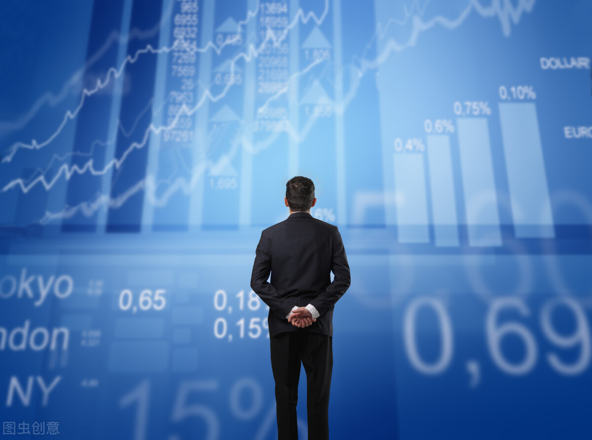 大宗商品低位暴涨是否将见底回升,大宗商品疯涨何时回落