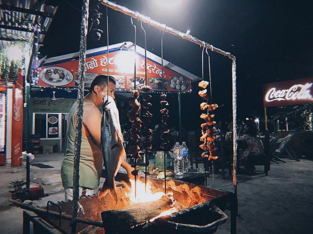 *局骗**和微笑,3000元带你体验双面尼泊尔