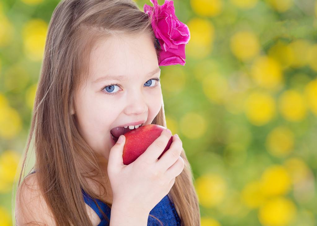 小孩的牙缝越长越大该怎么办呢,孩子牙缝宽是什么原因造成的