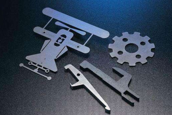 激光打标机和激光焊接机的区别,激光打标机和雕刻机有什么区别