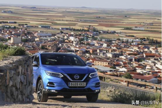 开手波等30个红灯，飞十几小时到万达看场欧冠，哪样更酸爽？