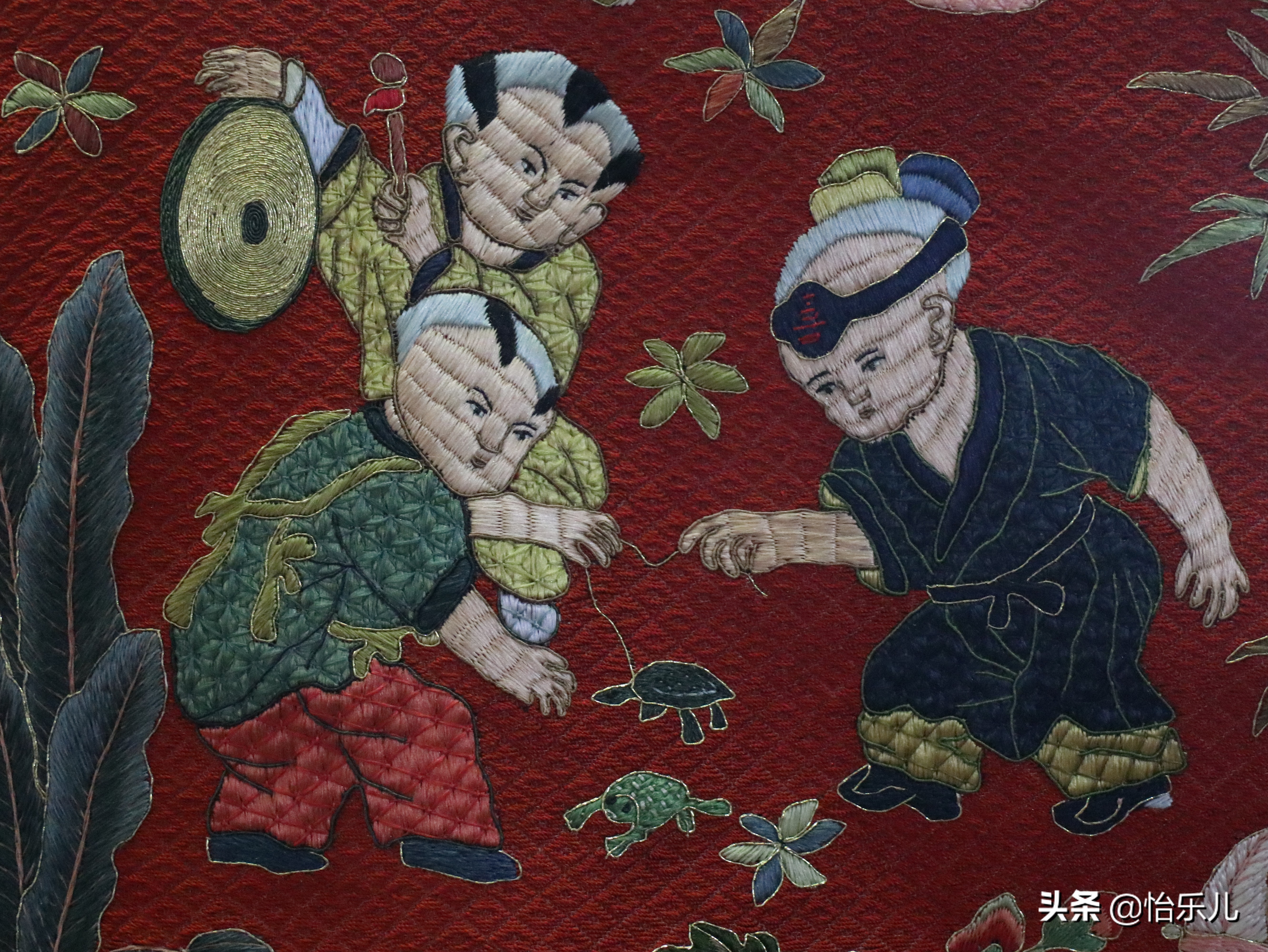 明十三陵出土文物百子衣,明定陵出土服饰