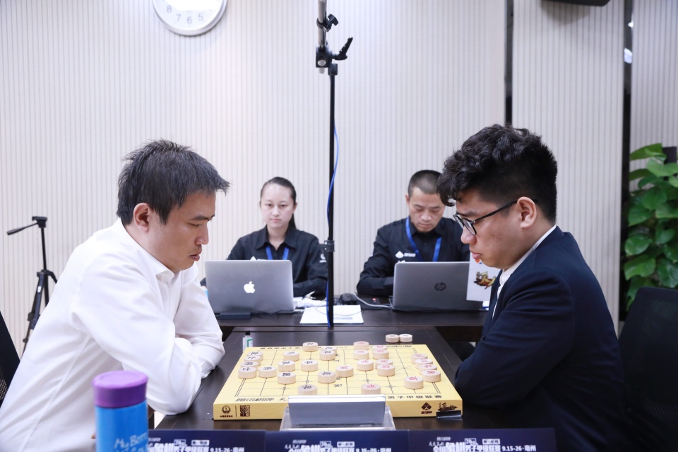 亳州战报|象甲联赛第六轮战罢，许文章含笑认输