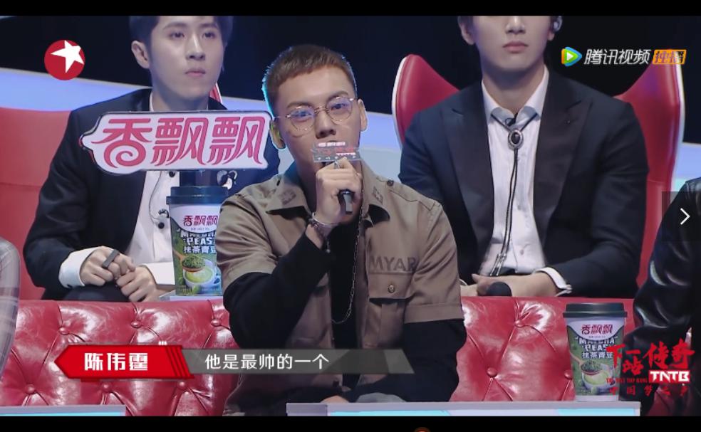 陈伟霆帅得一塌糊涂,陈伟霆不光长得帅还实力宠粉