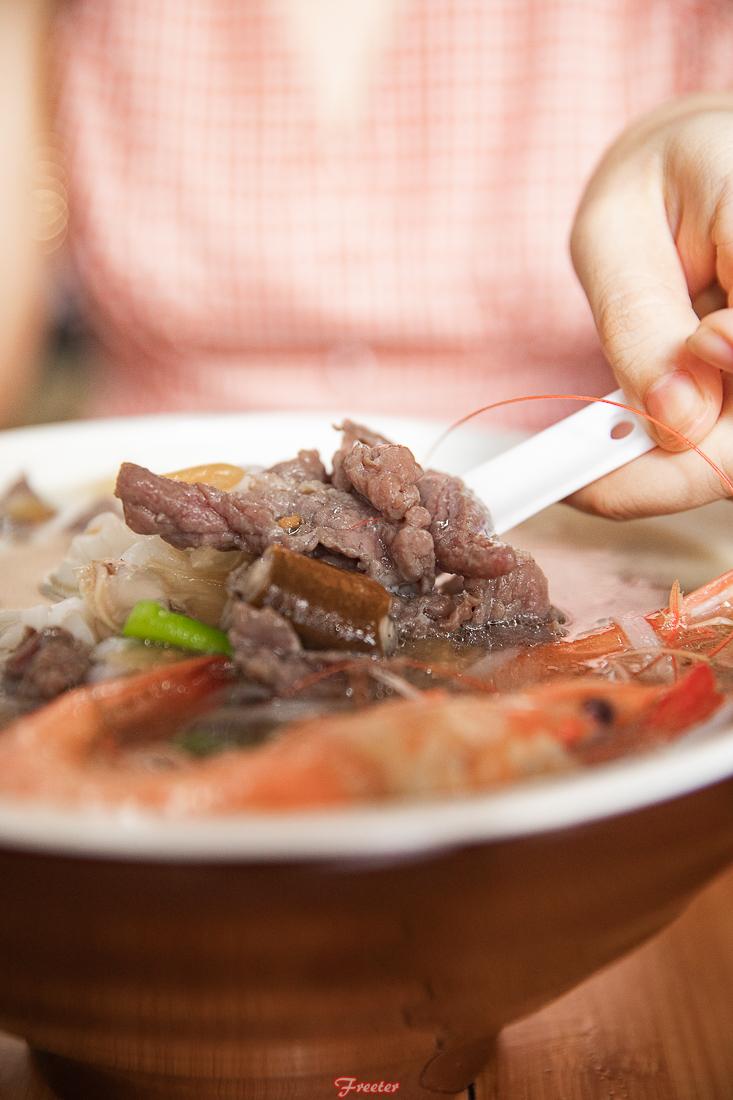 西门老街19元一碗的牛肉海鲜面，虽贵但好吃到勾魂