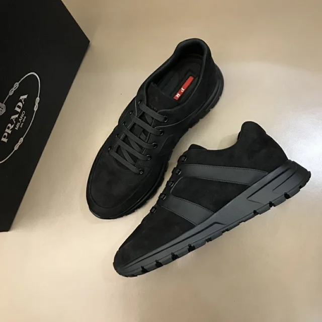 普拉达爆款鞋,普拉达2022年新款限量版