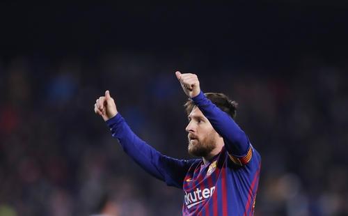 莱万是真正的巨星状态最稳定的,莱万现在到哪支球队了