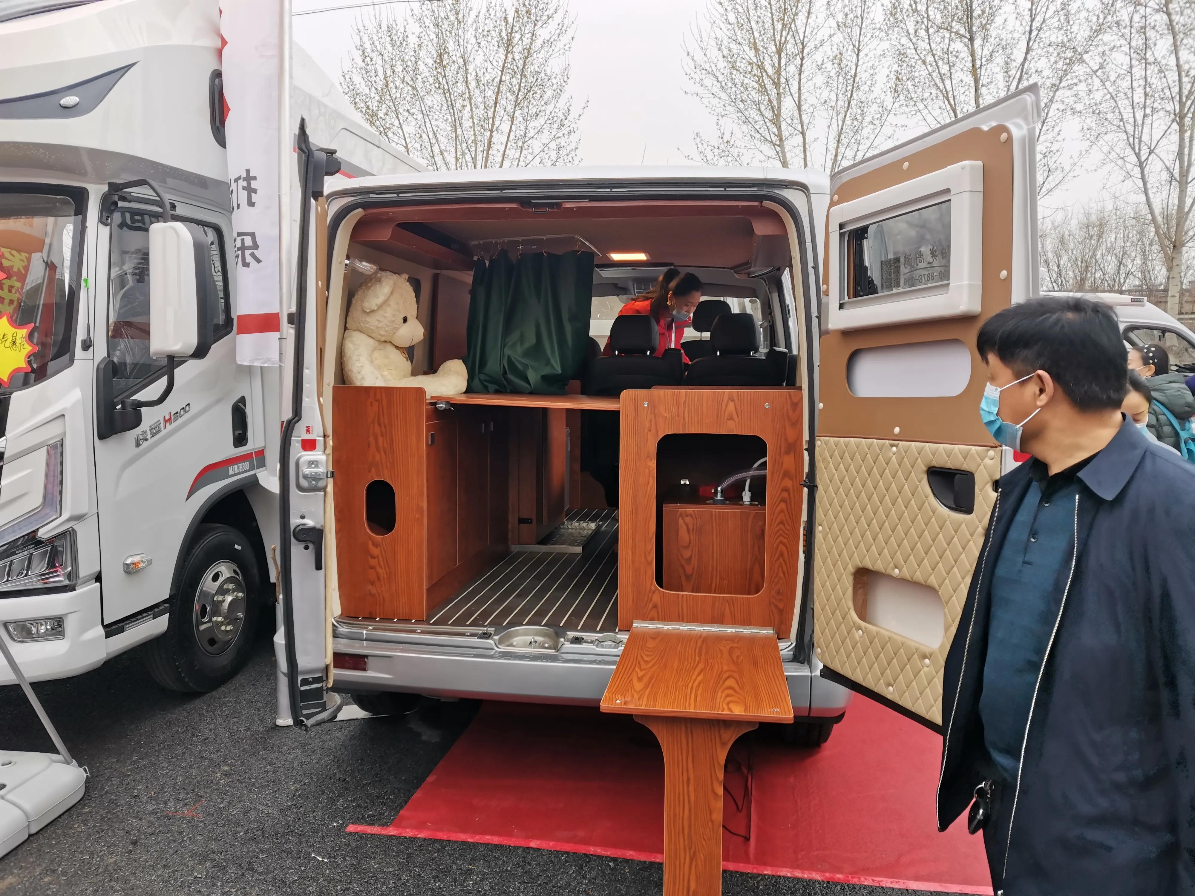 c型房车到底要不要,c型房车什么也不带