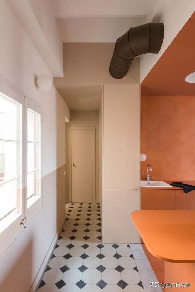 巴塞罗那酒店式公寓,巴塞罗那粉色尖顶房