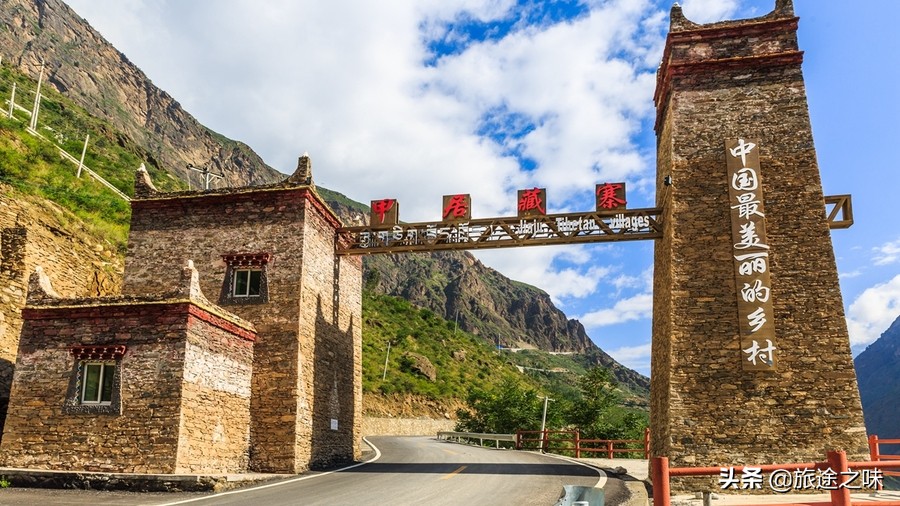 丹巴藏寨是中国最美六大古镇古村之首！但别忘这还是盛产美女之地