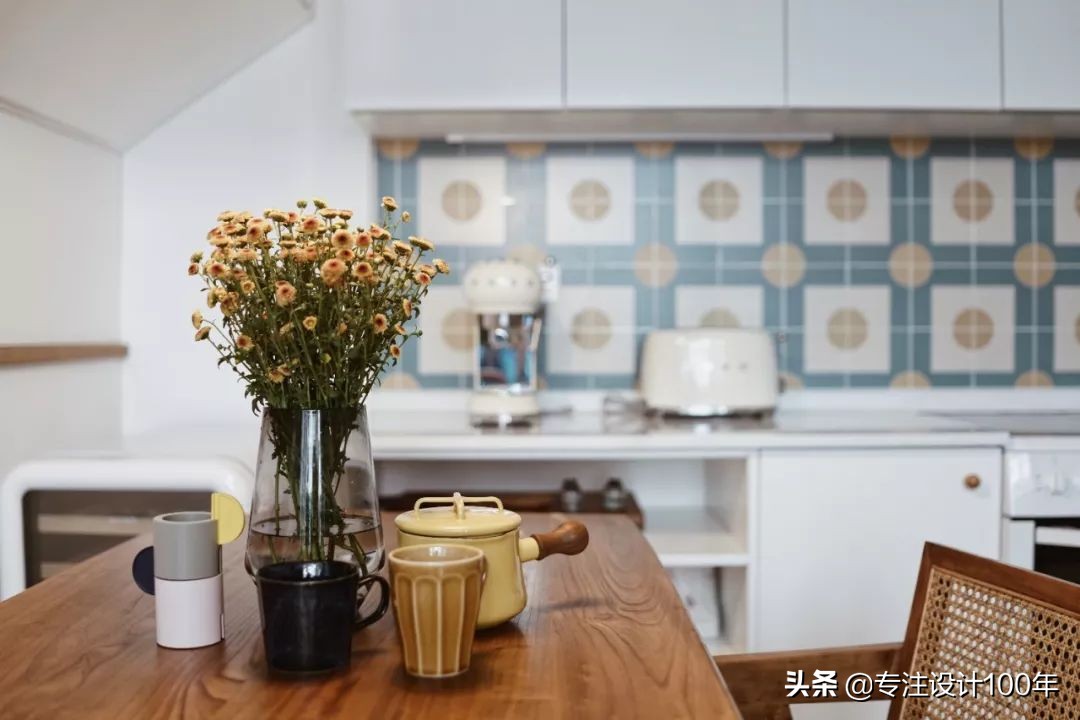 60平老旧学区房爆改,年轻夫妇改造学区房