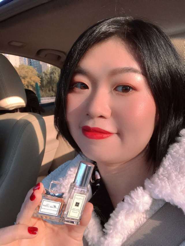 凡尔赛文学蒙淇淇真实身份,凡尔赛文学代表蒙淇淇最新采访