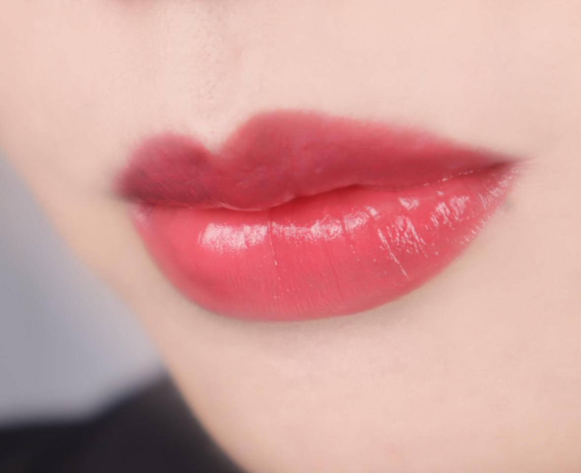 纪梵希唇彩口红,既是口红又是润唇膏